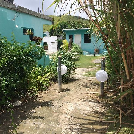 Vicky'S Keys Hostel Upper Prince's Quarter Bagian luar foto