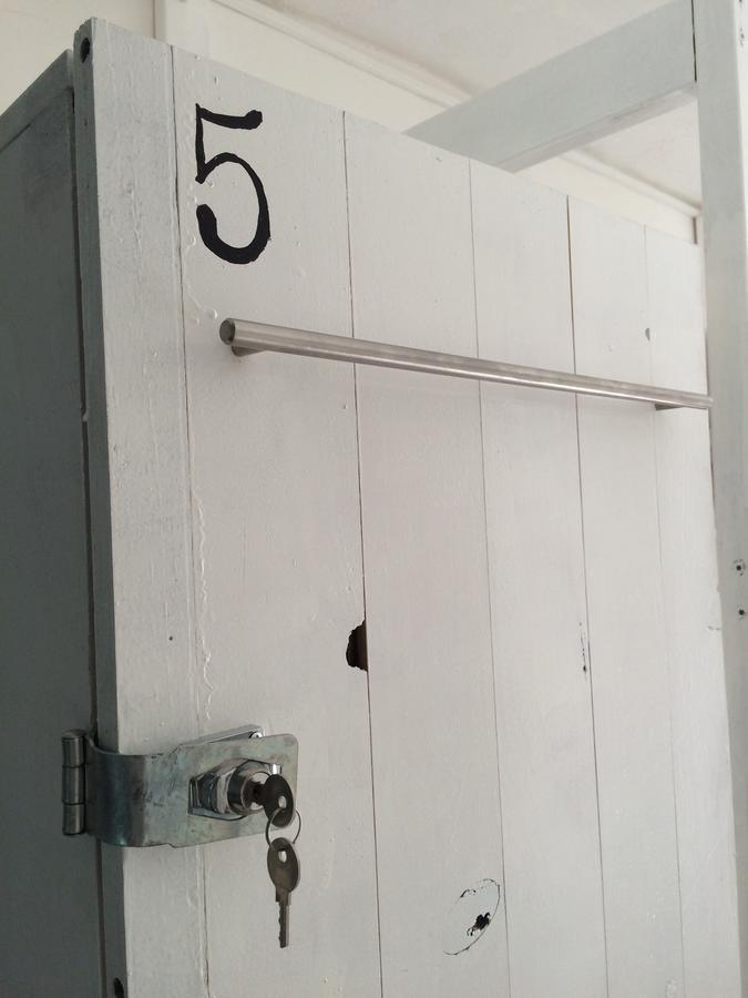Vicky'S Keys Hostel Upper Prince's Quarter Bagian luar foto