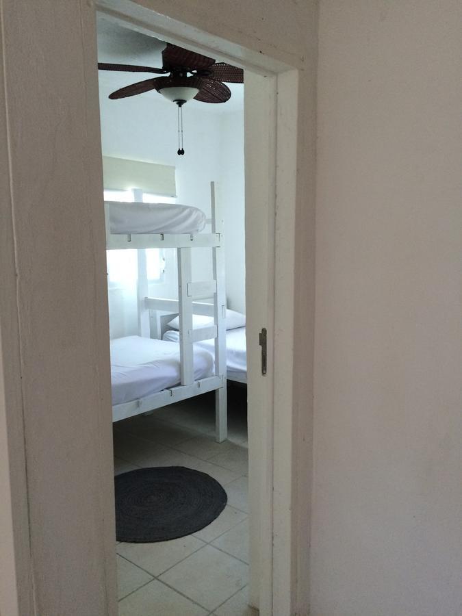 Vicky'S Keys Hostel Upper Prince's Quarter Bagian luar foto