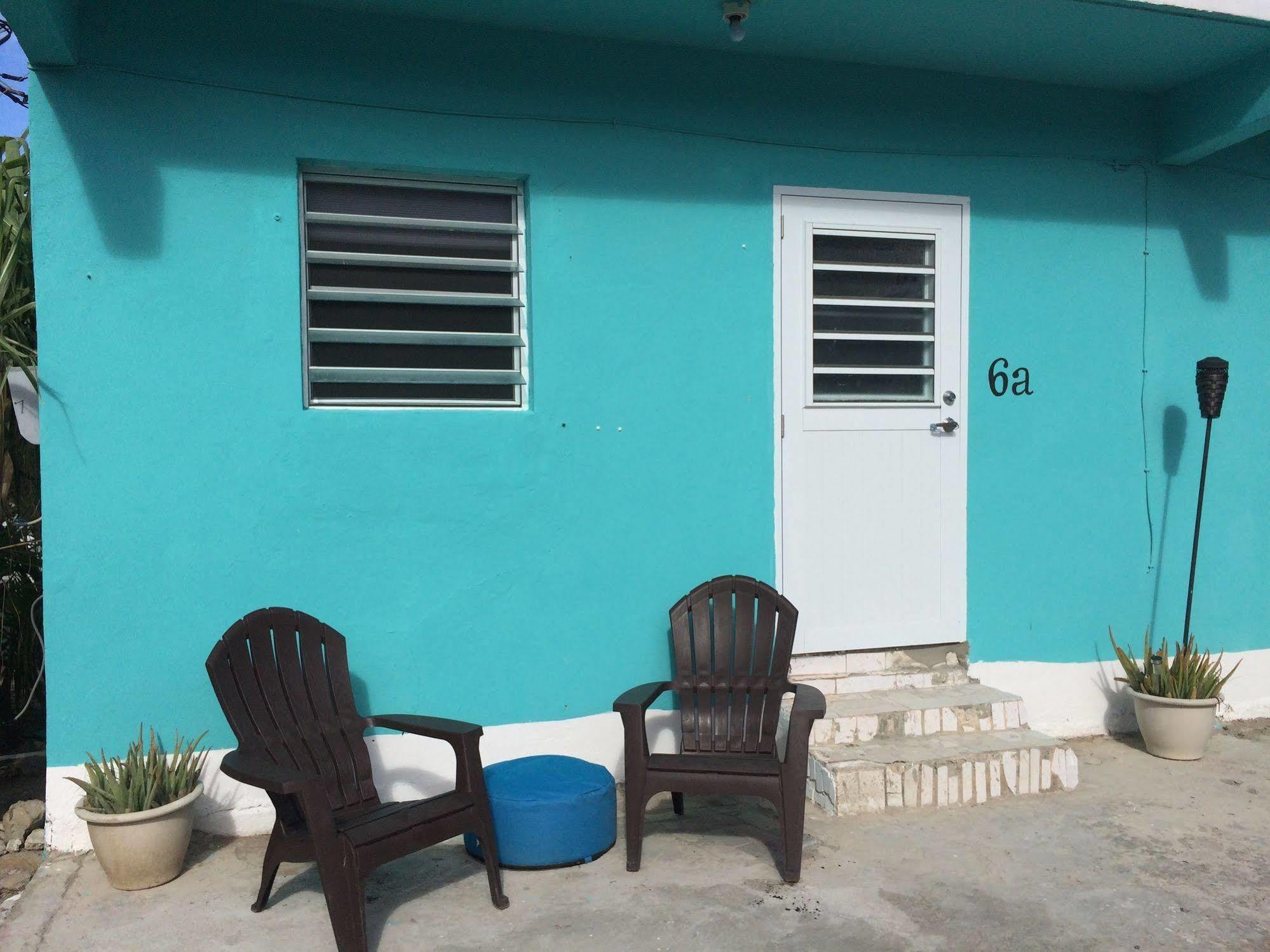 Vicky'S Keys Hostel Upper Prince's Quarter Bagian luar foto